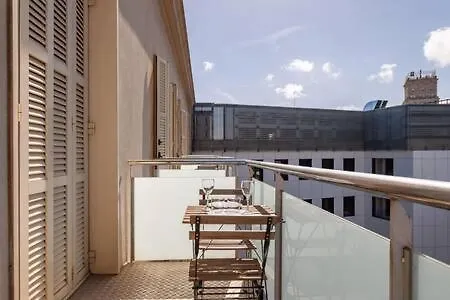 Wonderful 2-bd With Balcony Plaza Cataluna Barselona